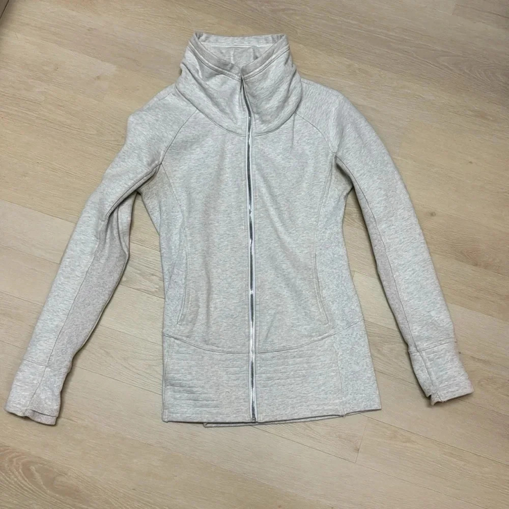 Lululemon Radiant Jacket, 6